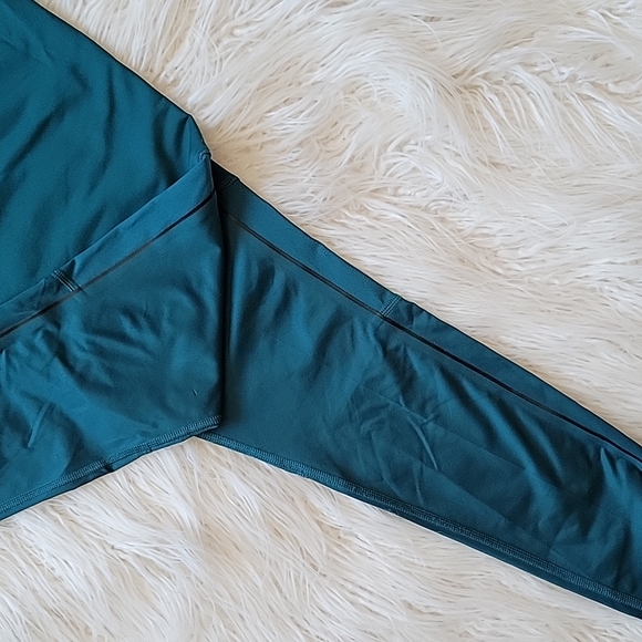 Nike Leggings - Picture 2 of 3